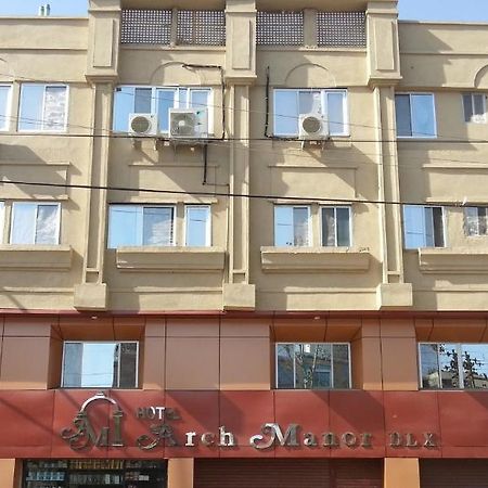Hotel Arch Manor Deluxe Бхопал Экстерьер фото